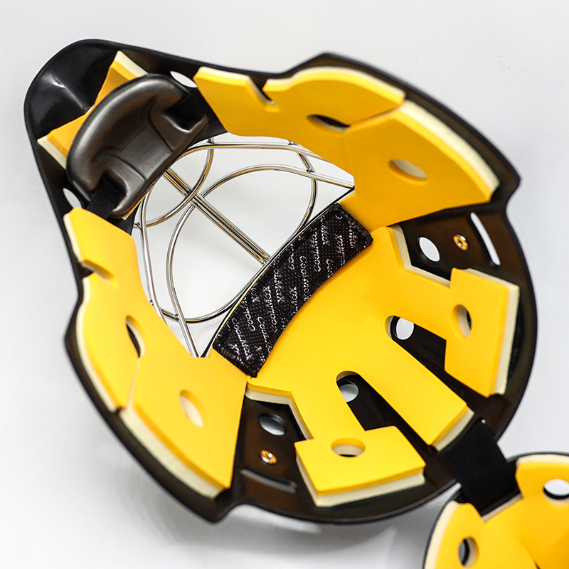 White Steel Safety Protective Ice Hockey Goalie Helmet